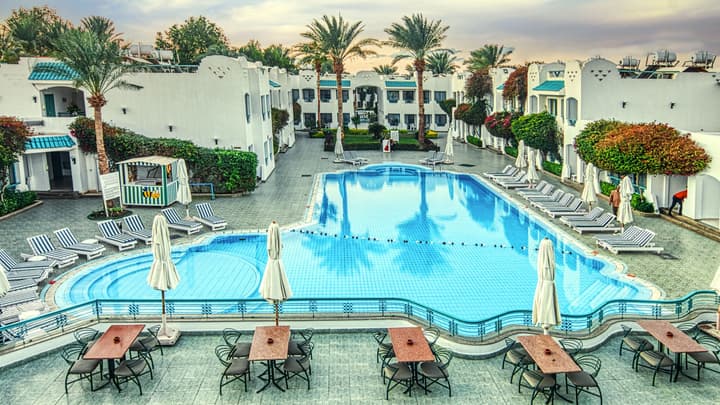 Falcon Hills Hotel