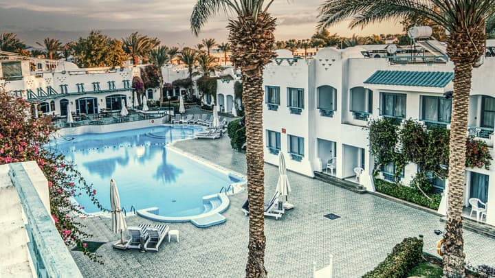 Falcon Hills Hotel