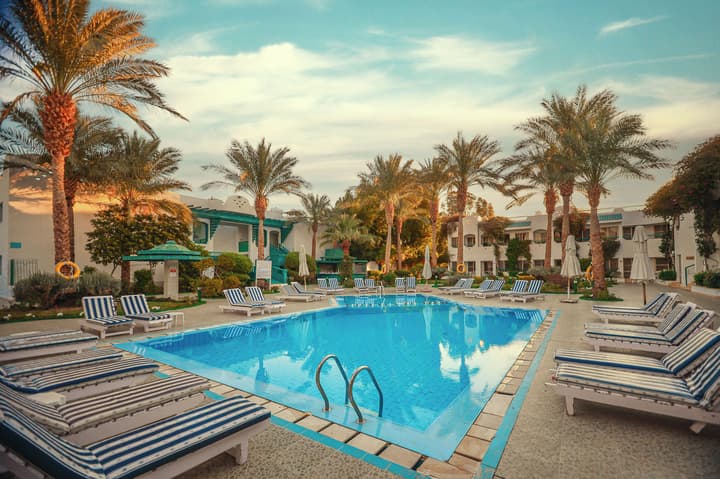 Falcon Hills Hotel
