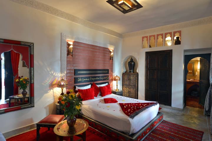 Riad La Porte Rouge By La Siredrah