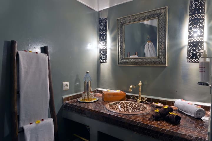 Riad La Porte Rouge By La Siredrah