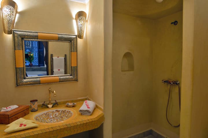 Riad La Porte Rouge By La Siredrah
