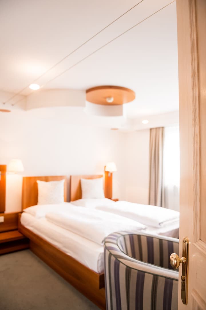 Hotel KRONE - eat, drink, stay