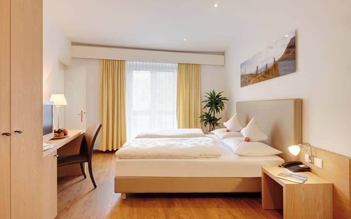 Hotel KRONE - eat, drink, stay