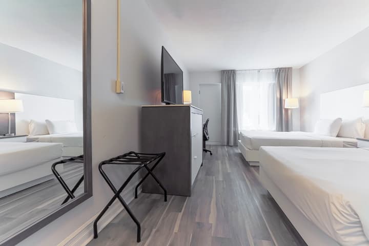 Hotel Universel