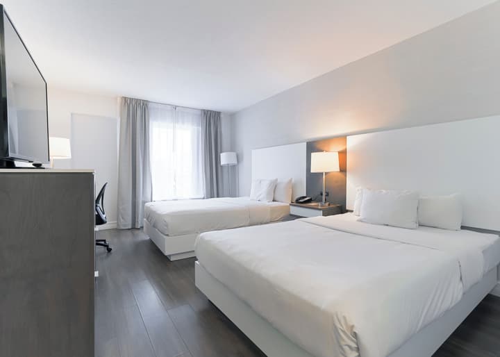Hotel Universel