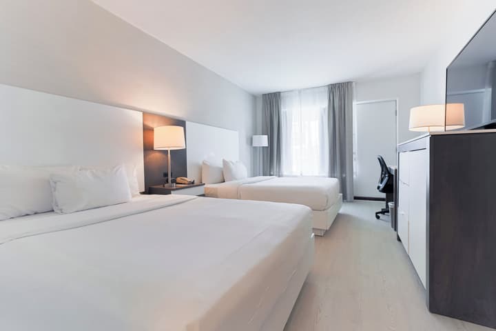 Hotel Universel