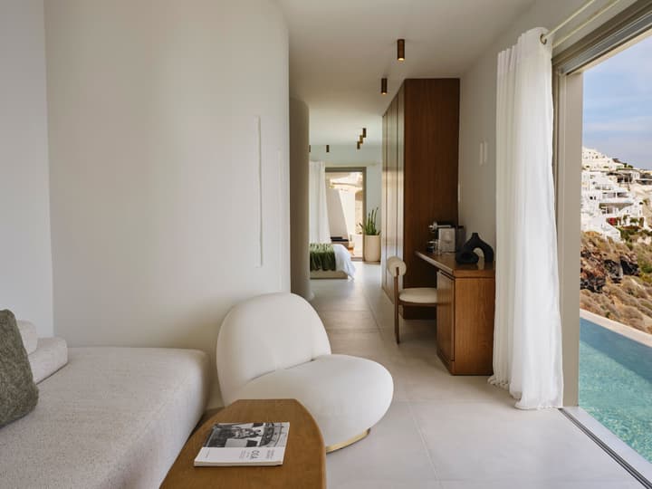 Andronis Luxury Suites