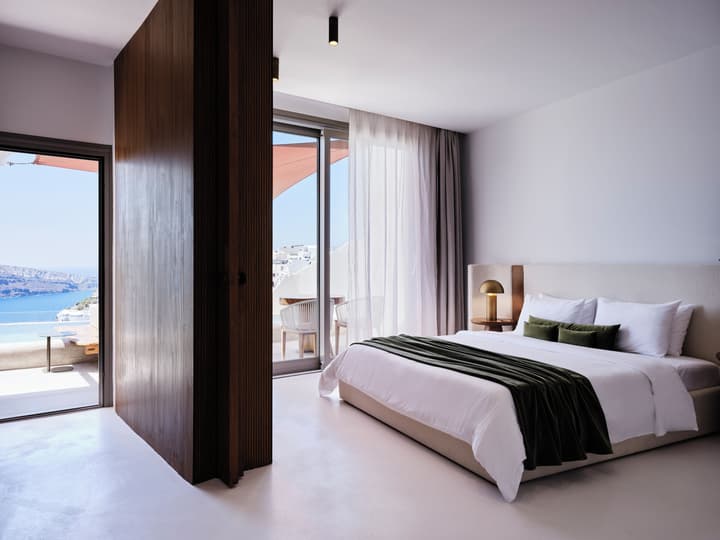 Andronis Luxury Suites