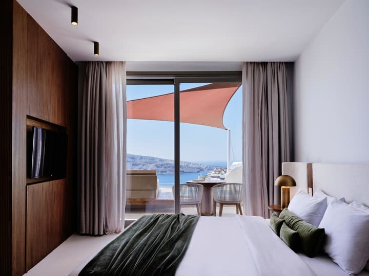 Andronis Luxury Suites