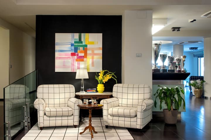 Hotel Marad