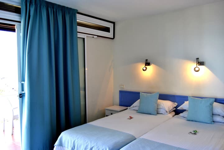 Apartamentos El Paseo