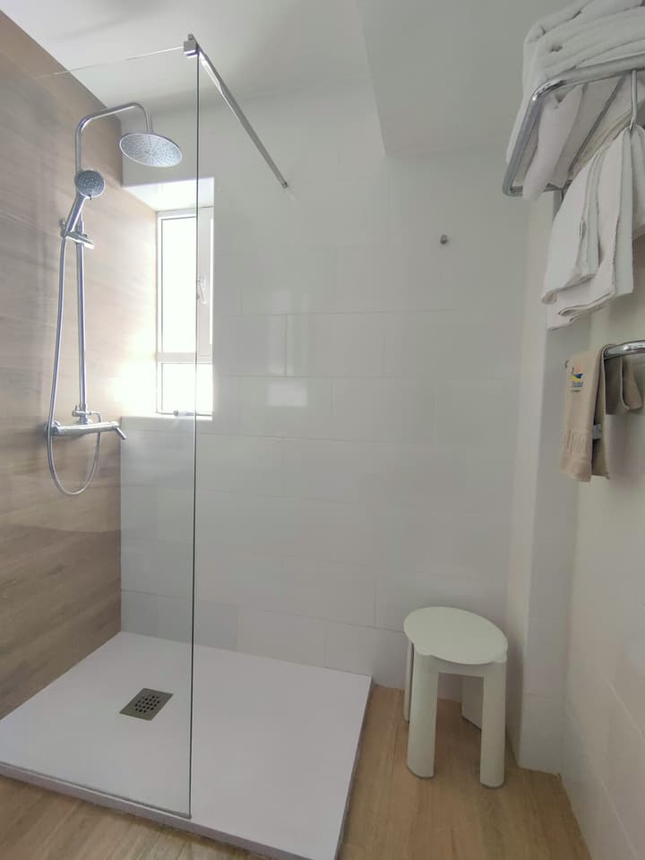 Apartamentos El Paseo
