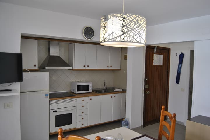Apartamentos El Paseo