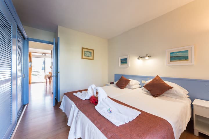 Apartamentos El Paseo