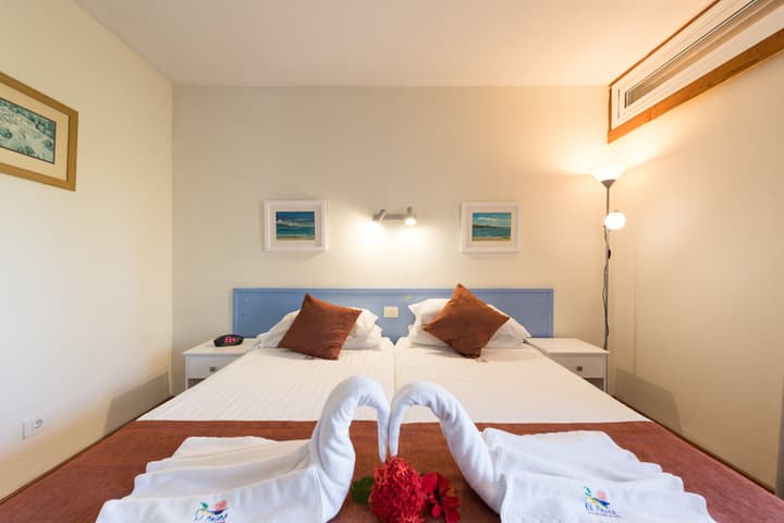 Apartamentos El Paseo