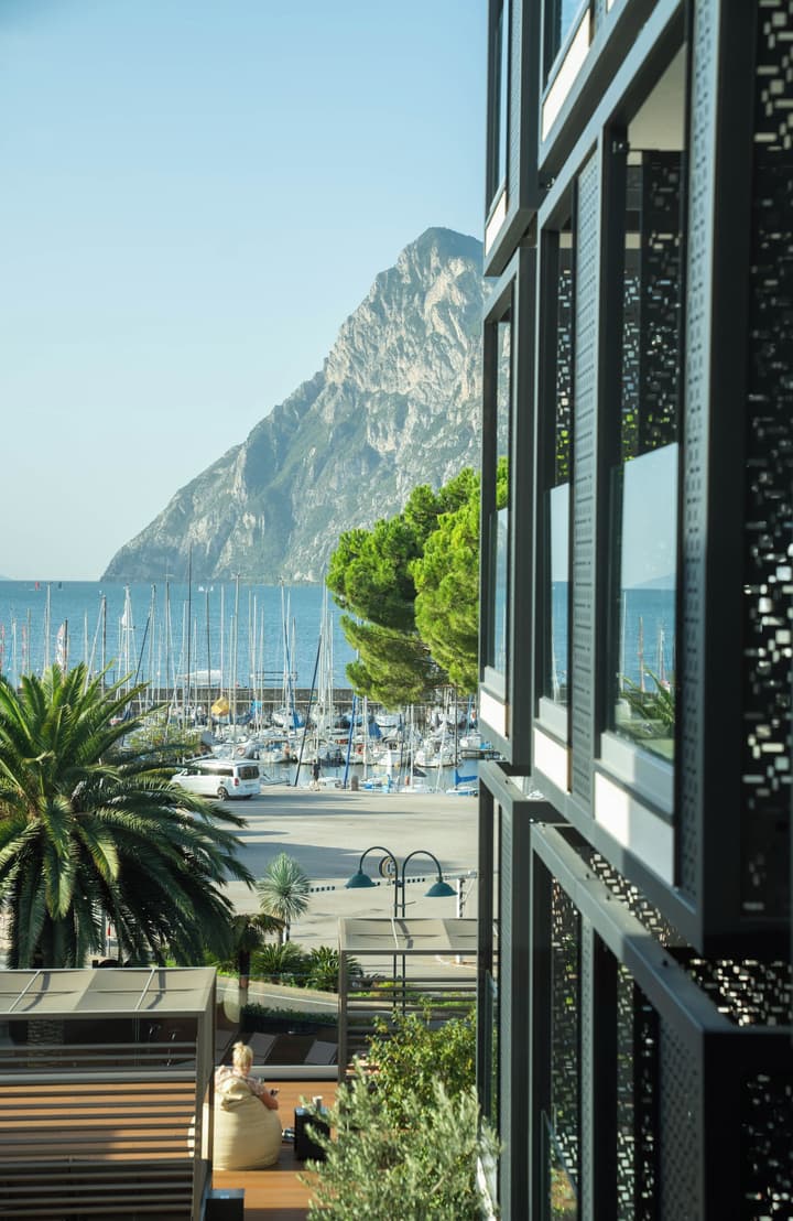 Lake Front Hotel Mirage
