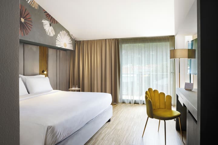 Astoria Resort