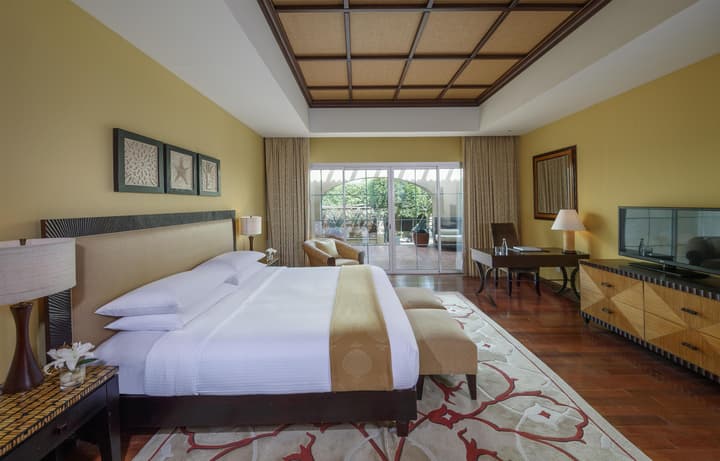 Desert Islands Resort & Spa by Anantara