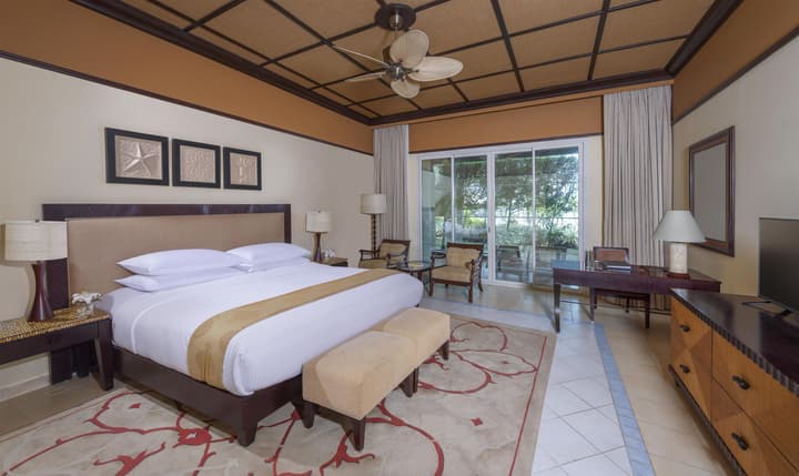 Desert Islands Resort & Spa by Anantara