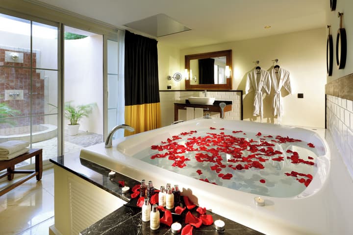 Grand Palladium Lady Hamilton Resort & Spa All Inclusive