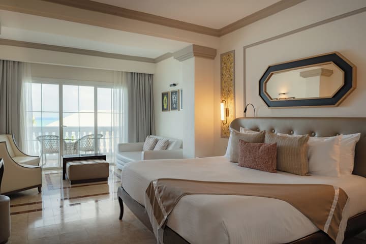 Grand Palladium Lady Hamilton Resort & Spa All Inclusive