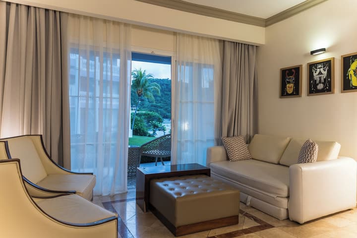 Grand Palladium Lady Hamilton Resort & Spa All Inclusive