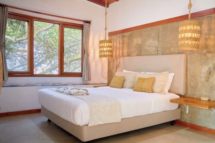 Blu Galapagos Sustainable Waterfront Lodge