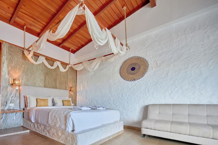 Blu Galapagos Sustainable Waterfront Lodge