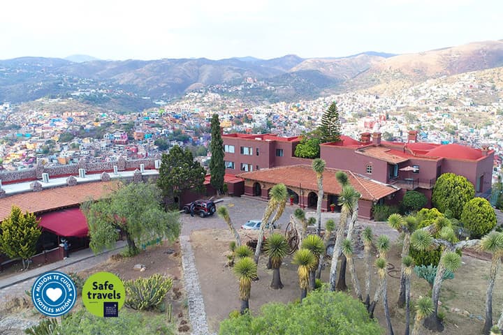 Hotel Misión Grand Casa Colorada