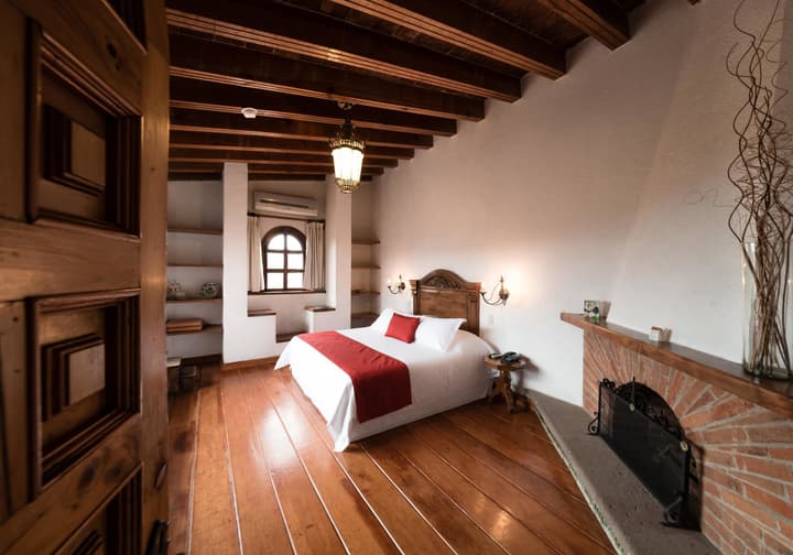 Hotel Misión Grand Casa Colorada