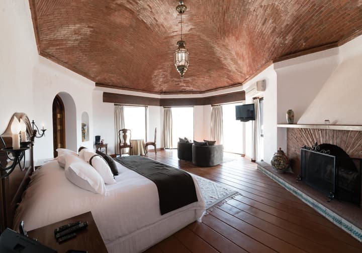 Hotel Misión Grand Casa Colorada