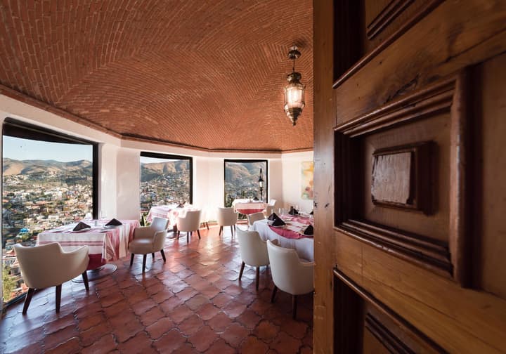 Hotel Misión Grand Casa Colorada