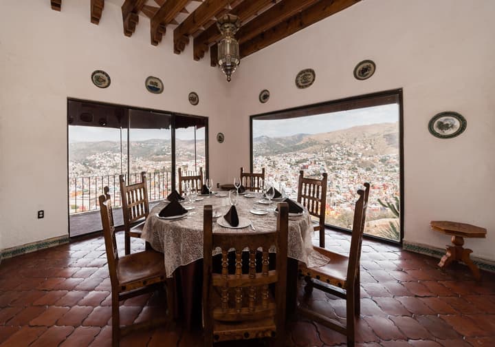 Hotel Misión Grand Casa Colorada