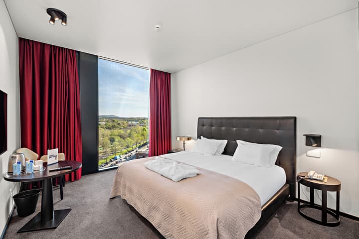 Axis Viana Business & SPA Hotel