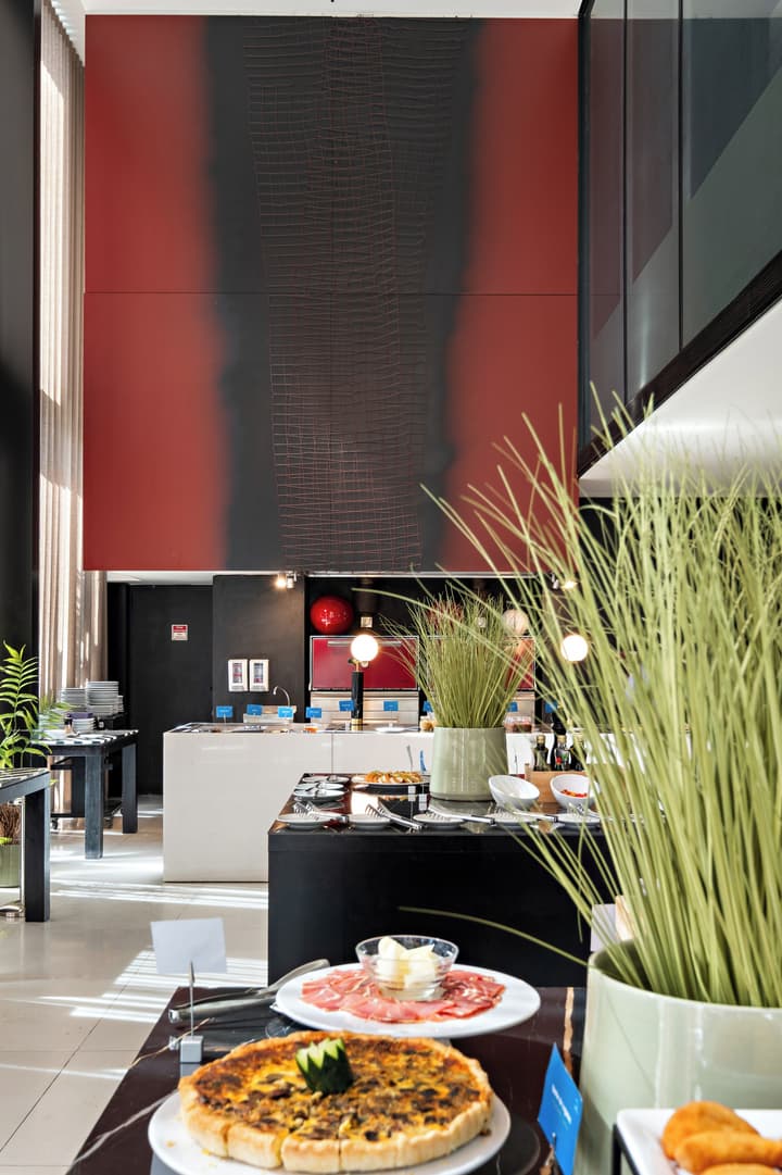 Axis Viana Business & SPA Hotel
