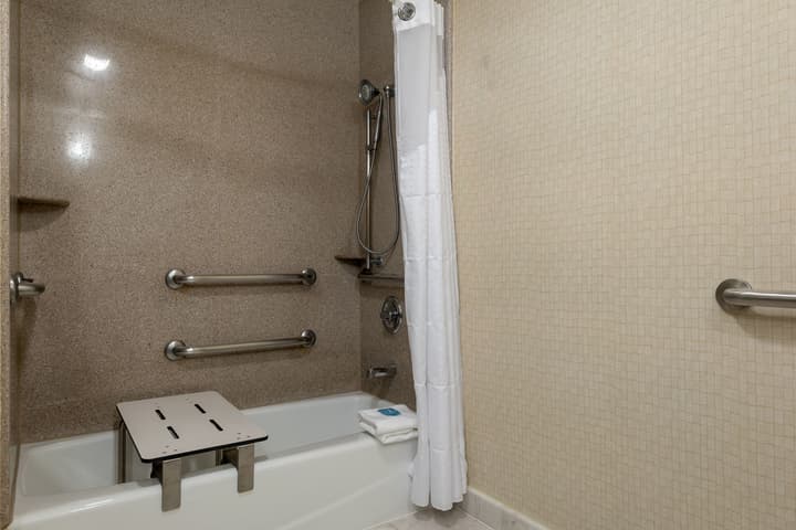 Holiday Inn Express Los Angeles Airport Hawthorne by IHG