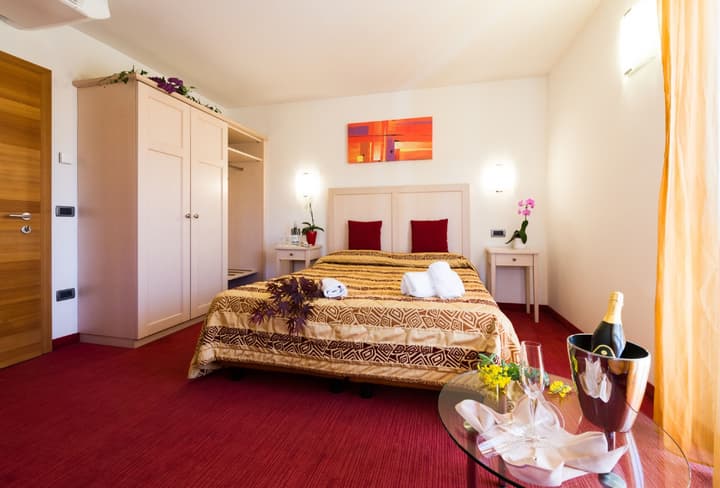 Nature Bio Hotel Elite