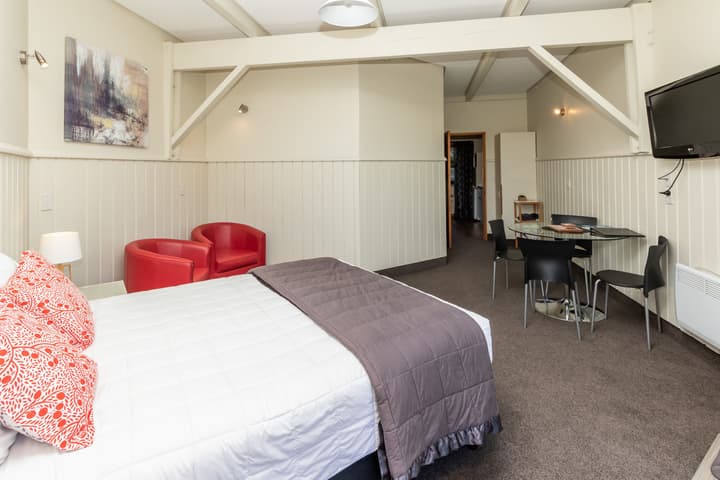 ASURE Explorer Motel & Apartments