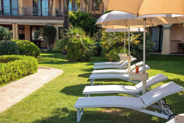 Hotel Santa Gilla