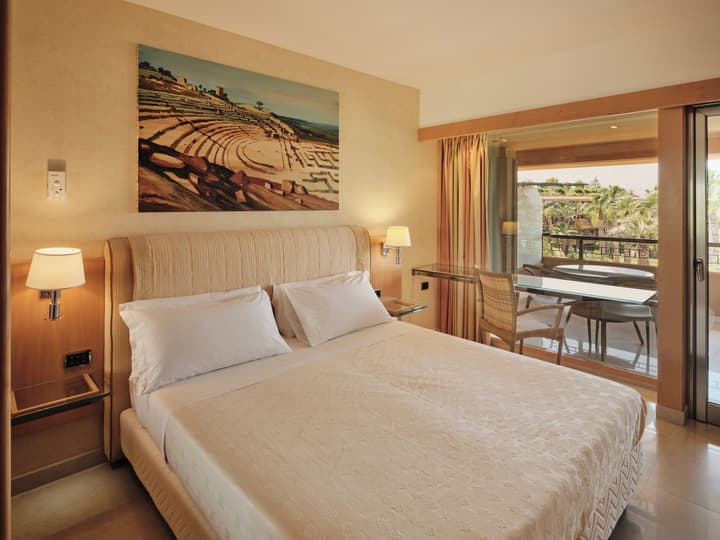 Acacia Resort