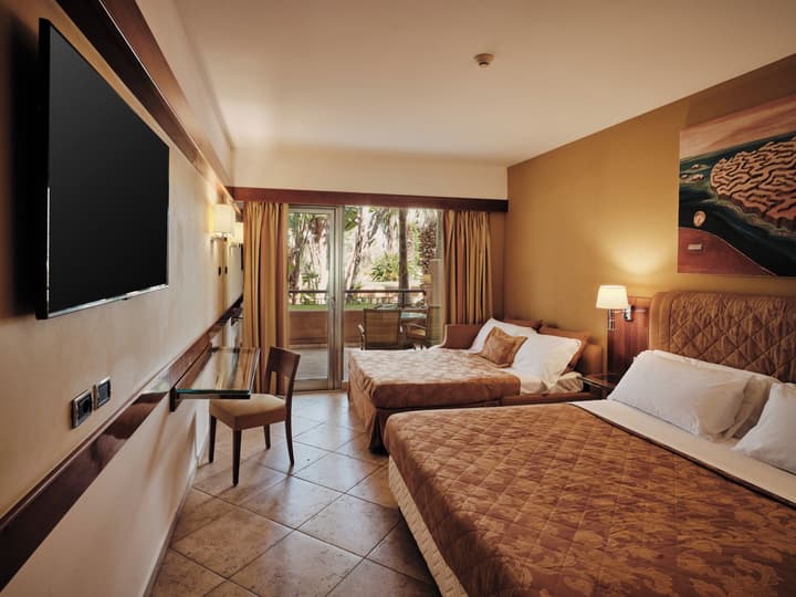 Acacia Resort