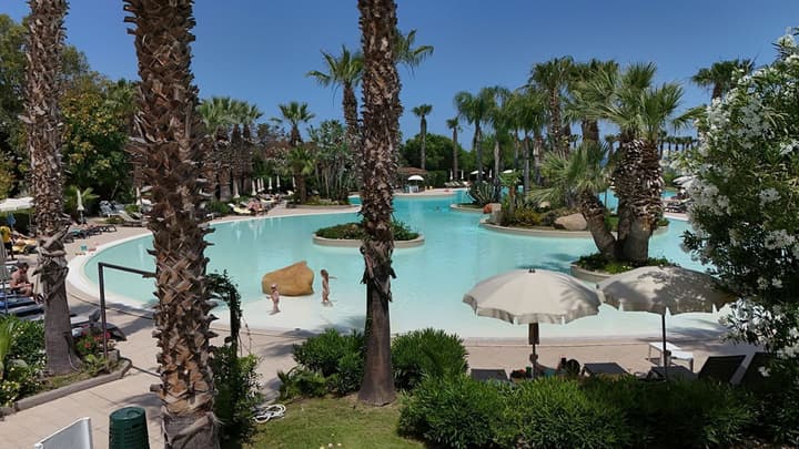 Acacia Resort