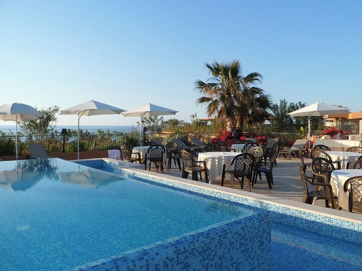Acacia Resort