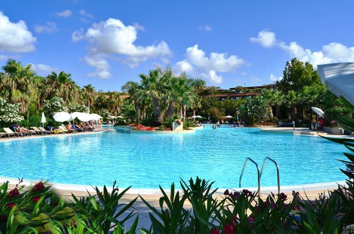 Acacia Resort