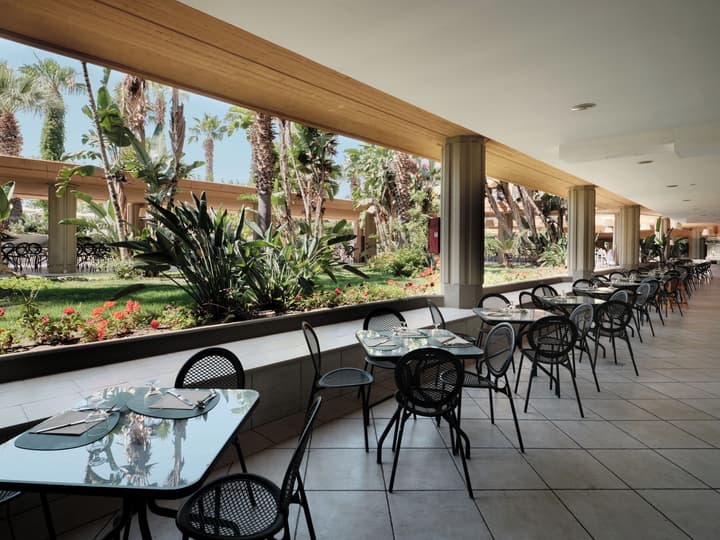 Acacia Resort