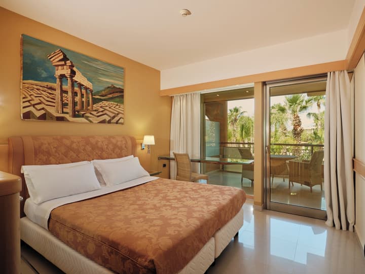 Acacia Resort