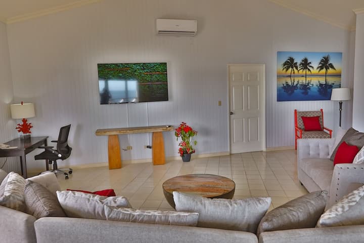 Playa Tortuga Hotel & Beach Resort