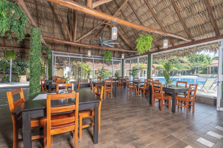 Seis Playas Hotel