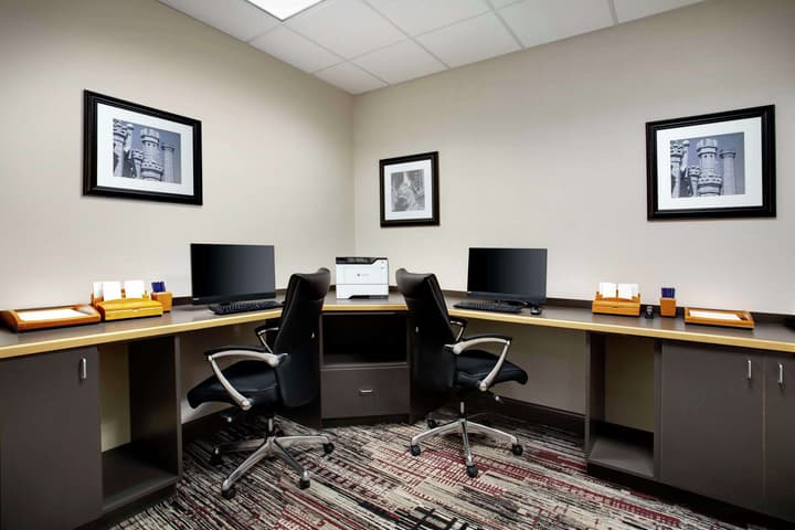 DoubleTree by Hilton Chicago Midway Airport